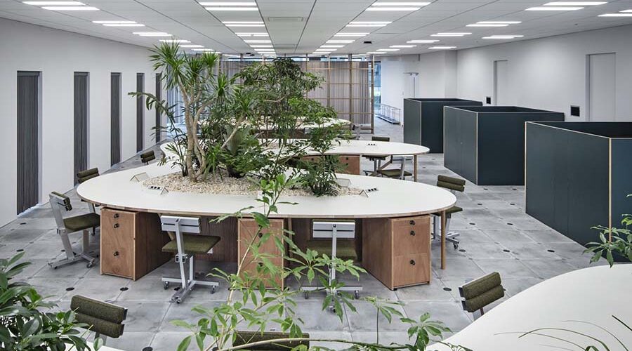 Rethinking the Office Space: HAKUHODO Gravity Office by DDAA